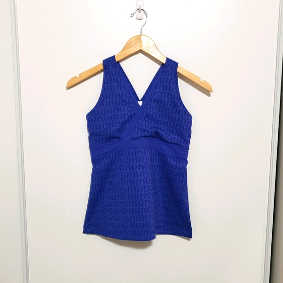 2/$20 Lululemon top sz 6 - Picture 1 of 3